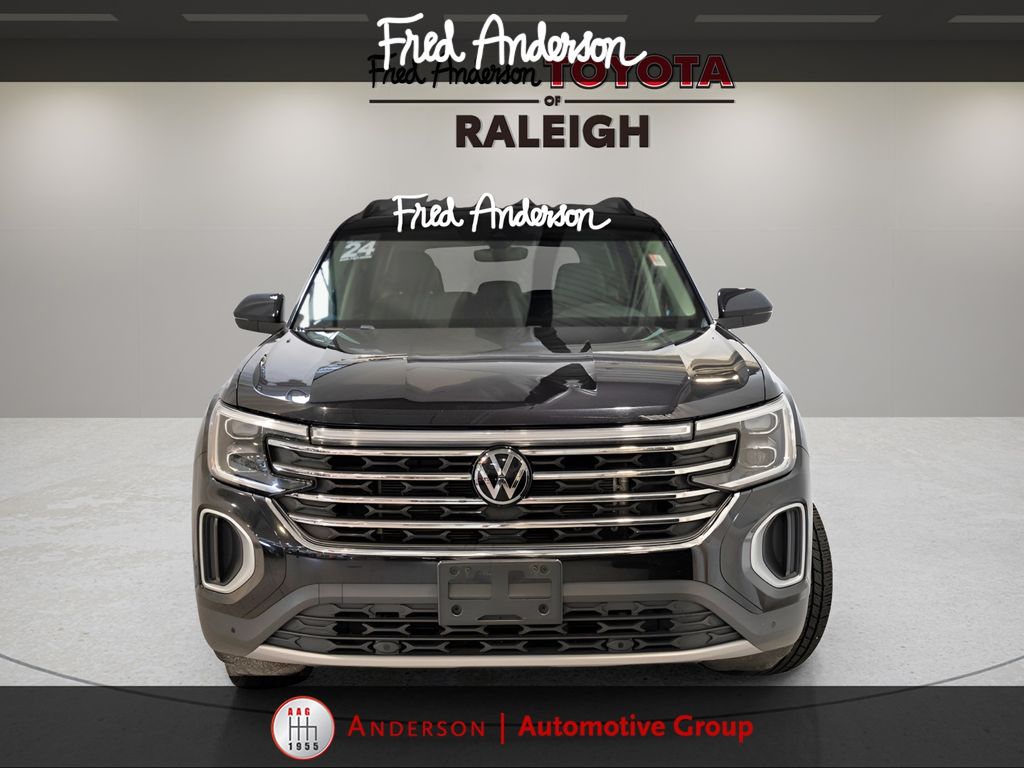 2024 Volkswagen Atlas SE Technology photo 3