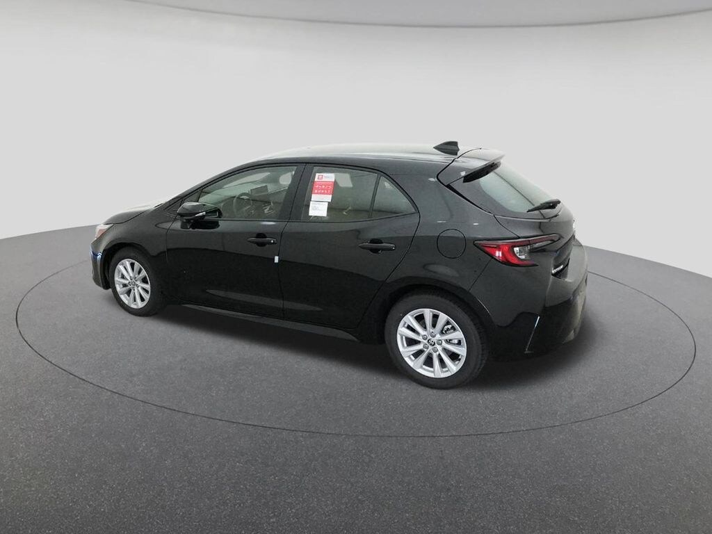 New 2026 Toyota Corolla Hatchback SE SE HATCHBACK