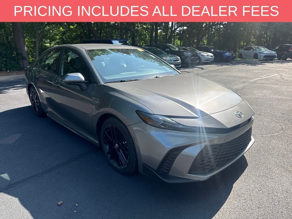 Used 2025 Toyota Camry SE Sedan