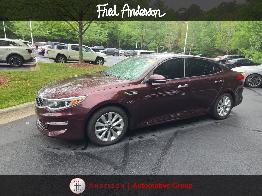 2017 Kia Optima EX AT's photo
