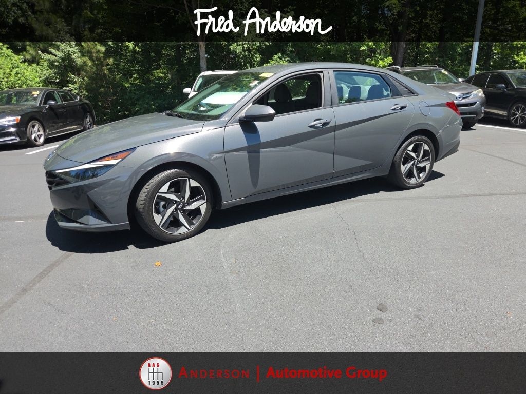 Used 2023 Hyundai Elantra SEL Sedan