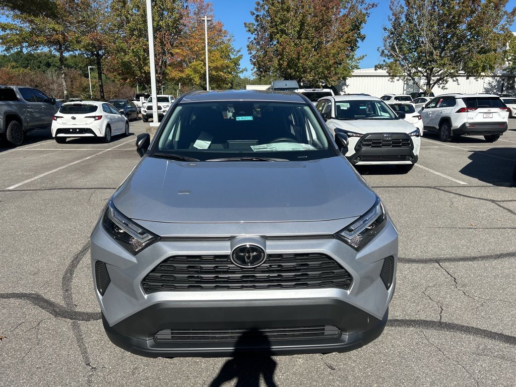2025 Toyota RAV4 LE photo 2