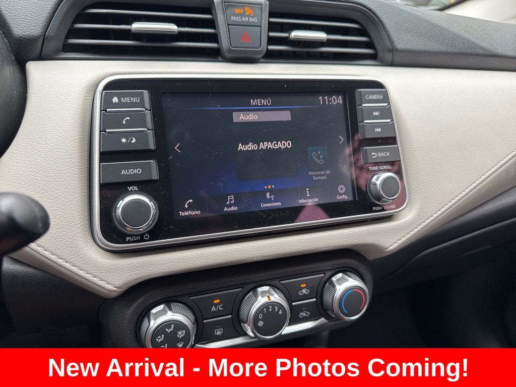 2021 Nissan Versa 1.6 SV photo 4