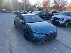 2025 Toyota Camry SE Sedan