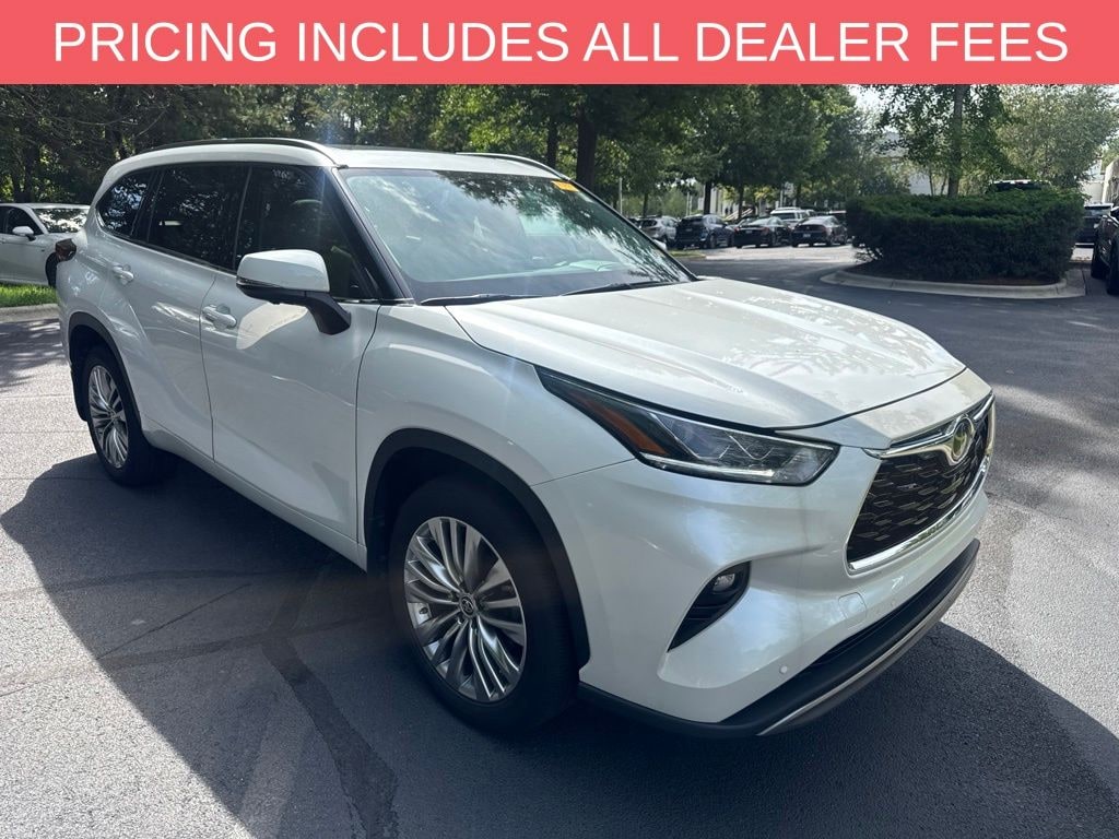 Used 2024 Toyota Highlander Platinum SUV