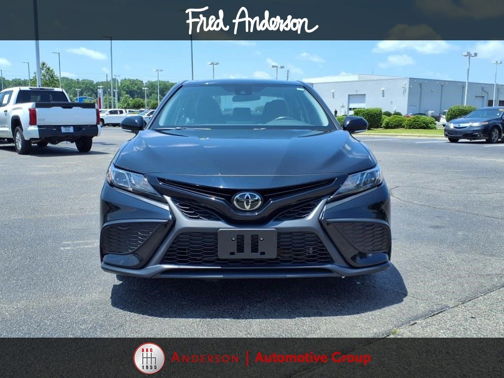 2023 Toyota Camry SE photo 2