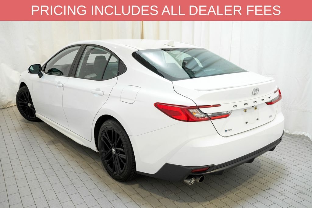 Used 2025 Toyota Camry SE Sedan