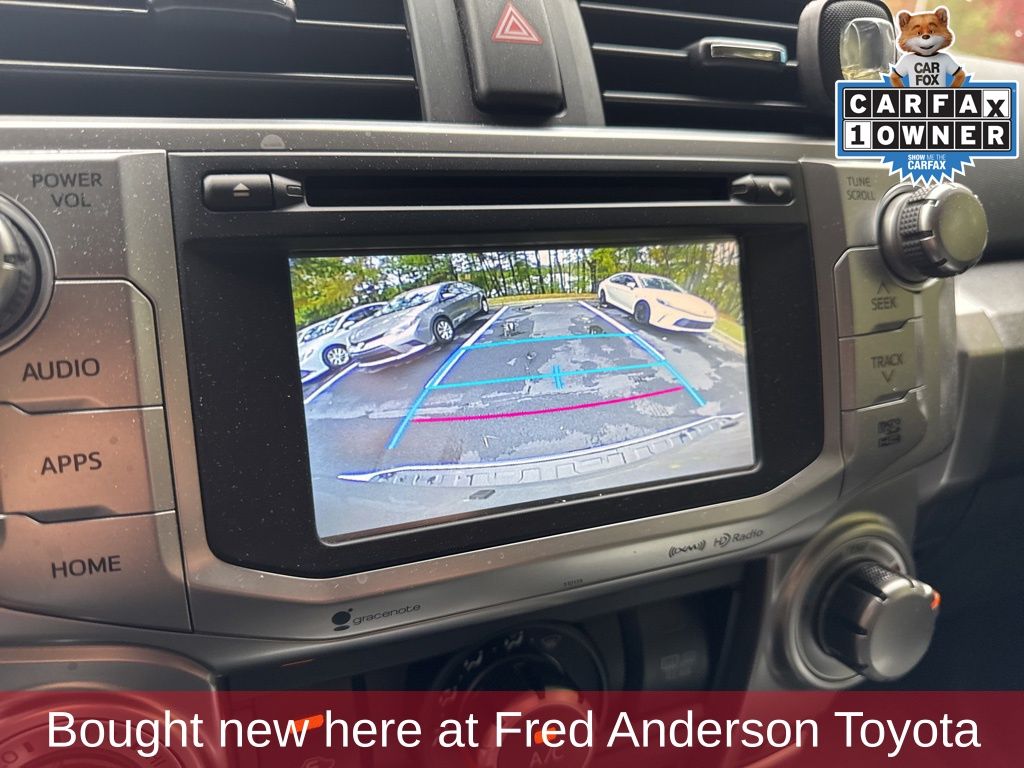 2018 Toyota 4Runner SR5 photo 4