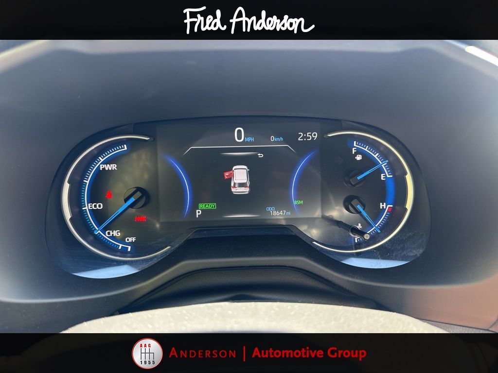 2024 Toyota RAV4 Hybrid XSE photo 3