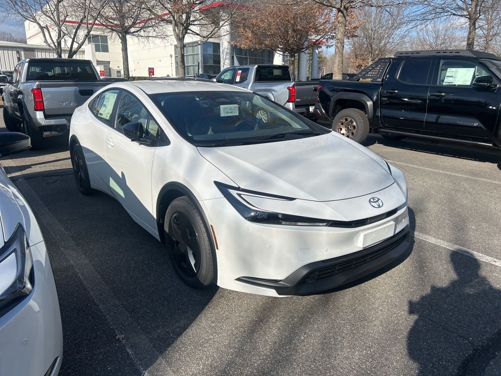 2026 Toyota Prius LE's photo