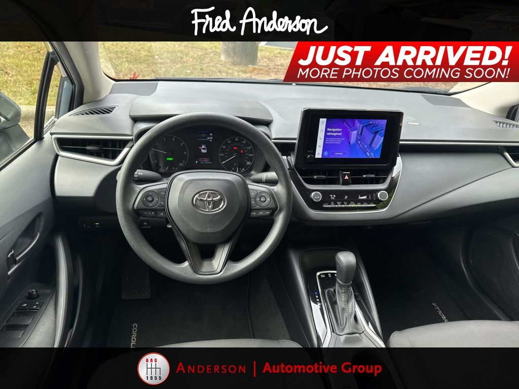 2024 Toyota Corolla Hybrid LE photo 2