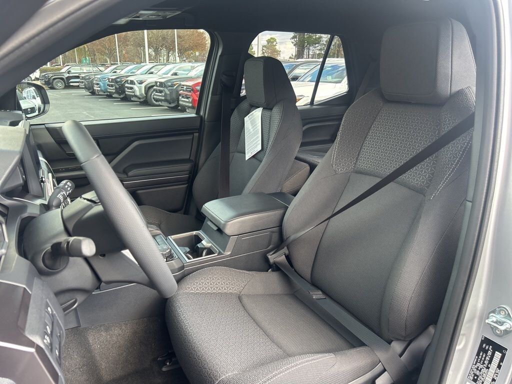 New 2025 Toyota 4Runner SR5 SUV