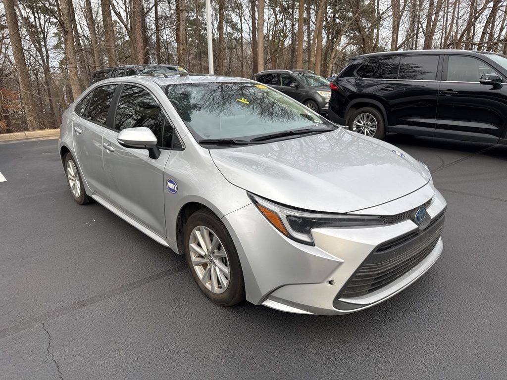 Used 2025 Toyota Corolla Hybrid XLE Sedan