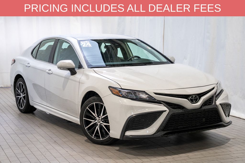 2024 Toyota Camry Sedan 
