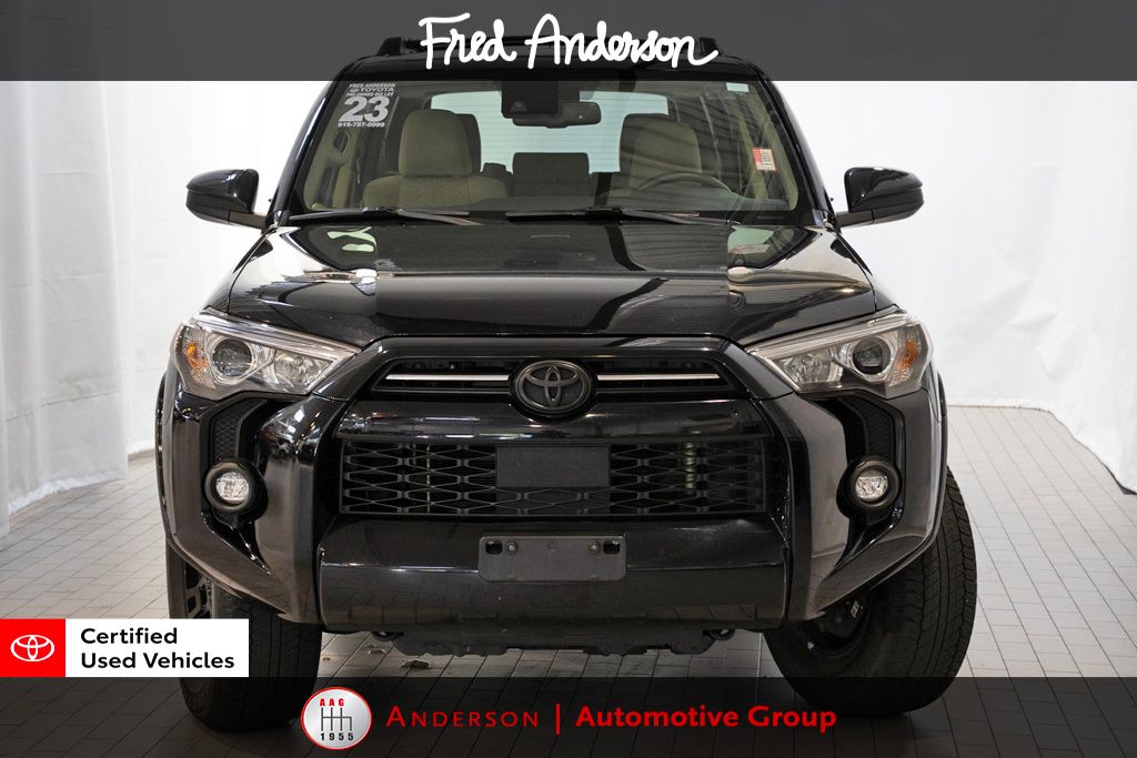 2023 Toyota 4Runner SR5 photo 3