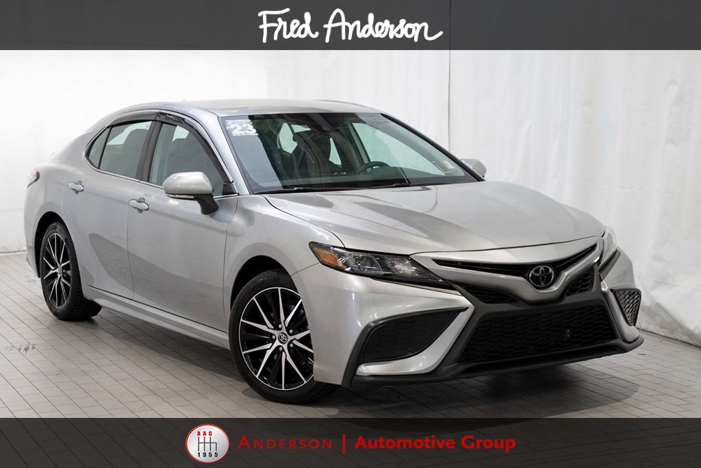 2023 Toyota Camry Sedan 