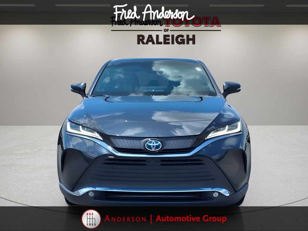 2022 Toyota Venza Limited photo 2