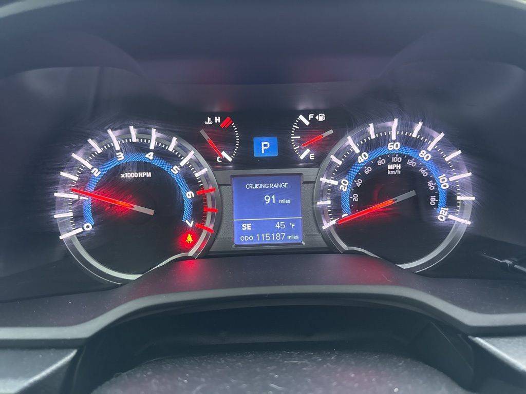 2016 Toyota 4Runner SR5 Premium photo 3