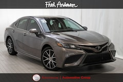 2023 Toyota Camry SE Sedan