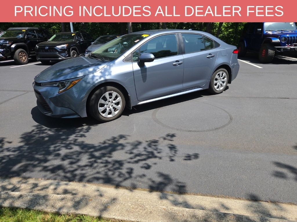 Used 2025 Toyota Corolla LE Sedan