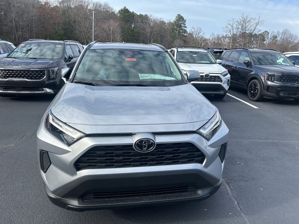 New 2025 Toyota RAV4 XLE SUV