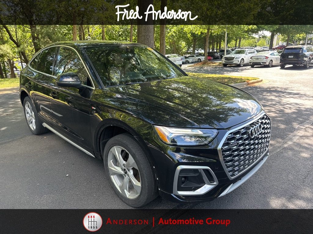 2022 Audi Q5 Sportback 45 Premium Plus's photo
