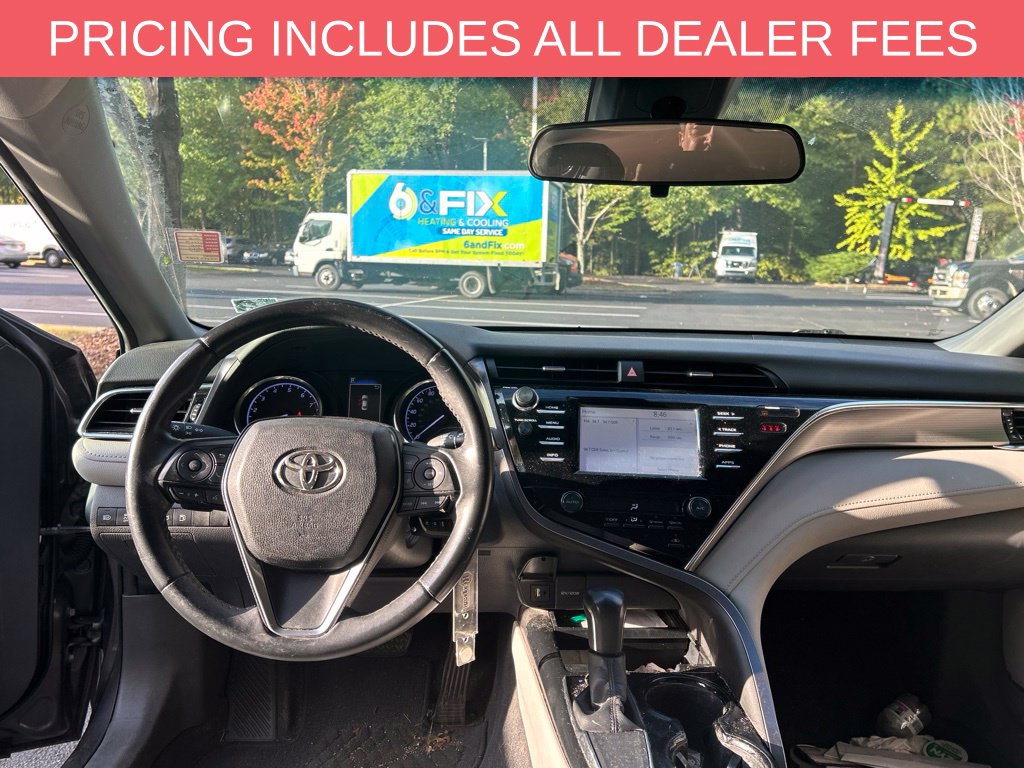 Used 2018 Toyota Camry SE Sedan