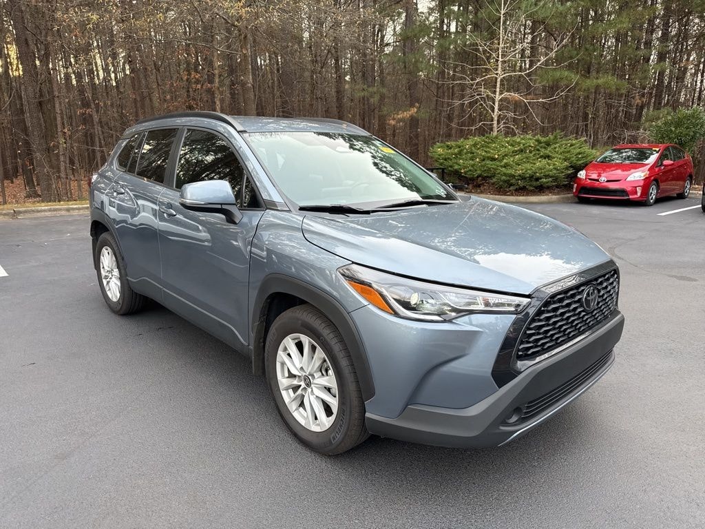 Used 2024 Toyota Corolla Cross LE SUV