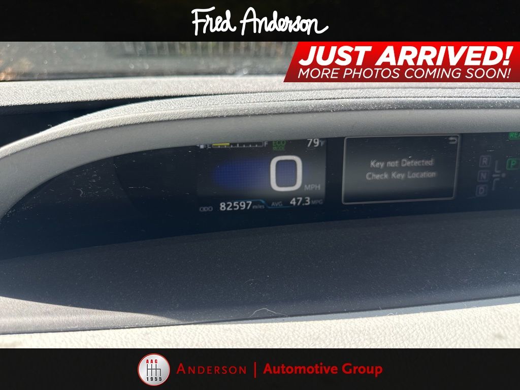 2017 Toyota Prius Two photo 3