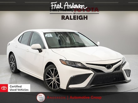 2024 Toyota Camry SE Sedan