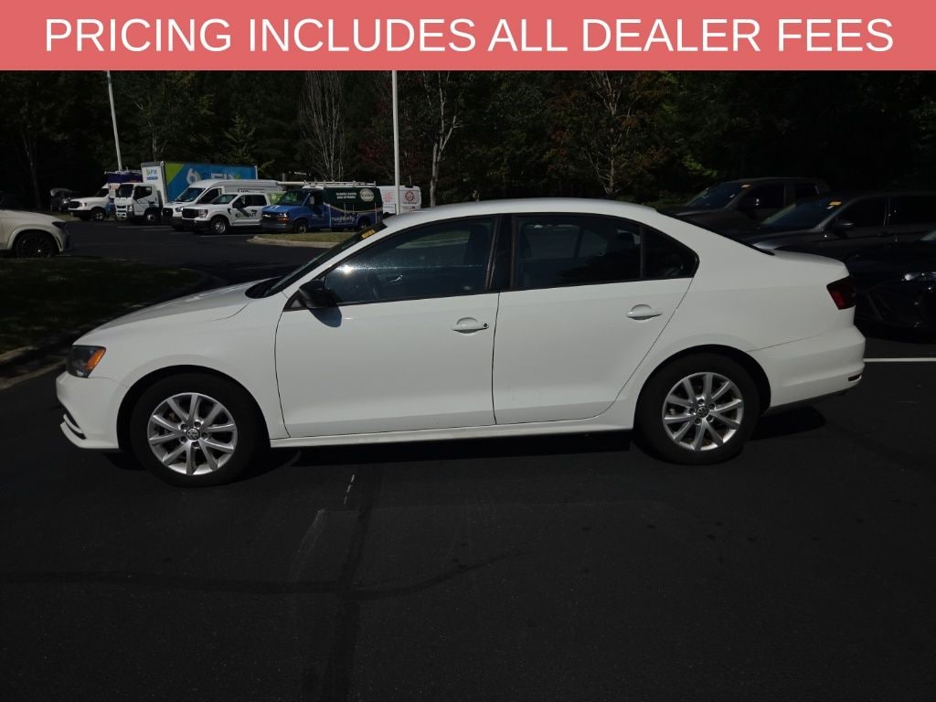 Used 2015 Volkswagen Jetta 1.8T SE Sedan