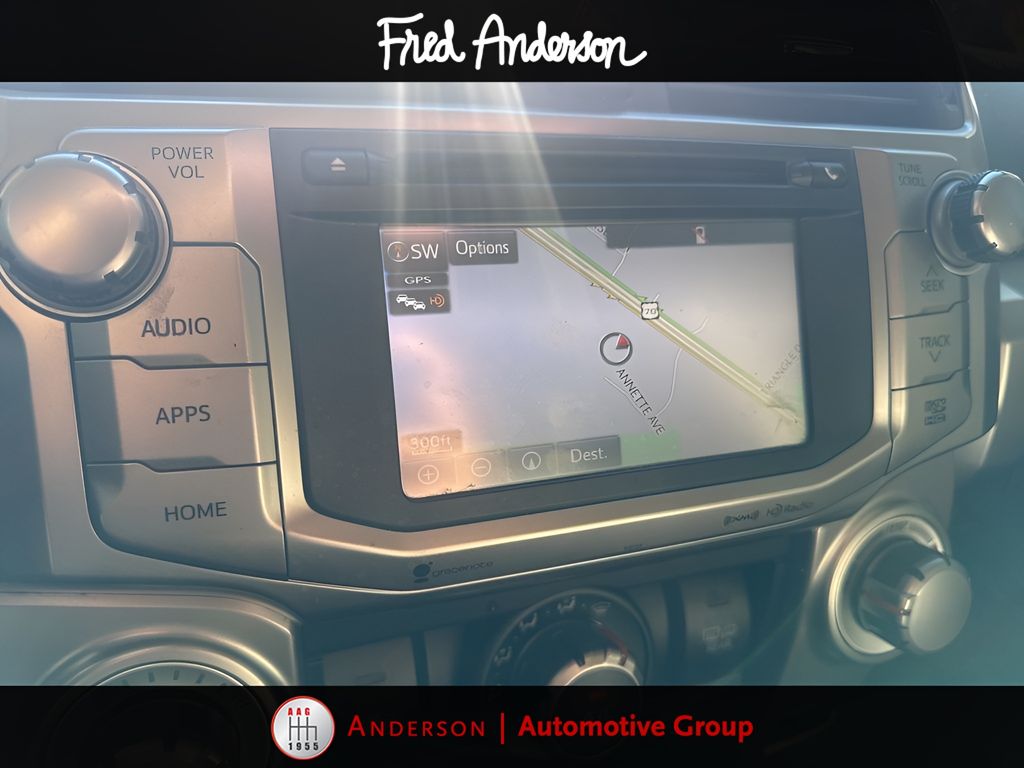 2017 Toyota 4Runner SR5 Premium photo 4