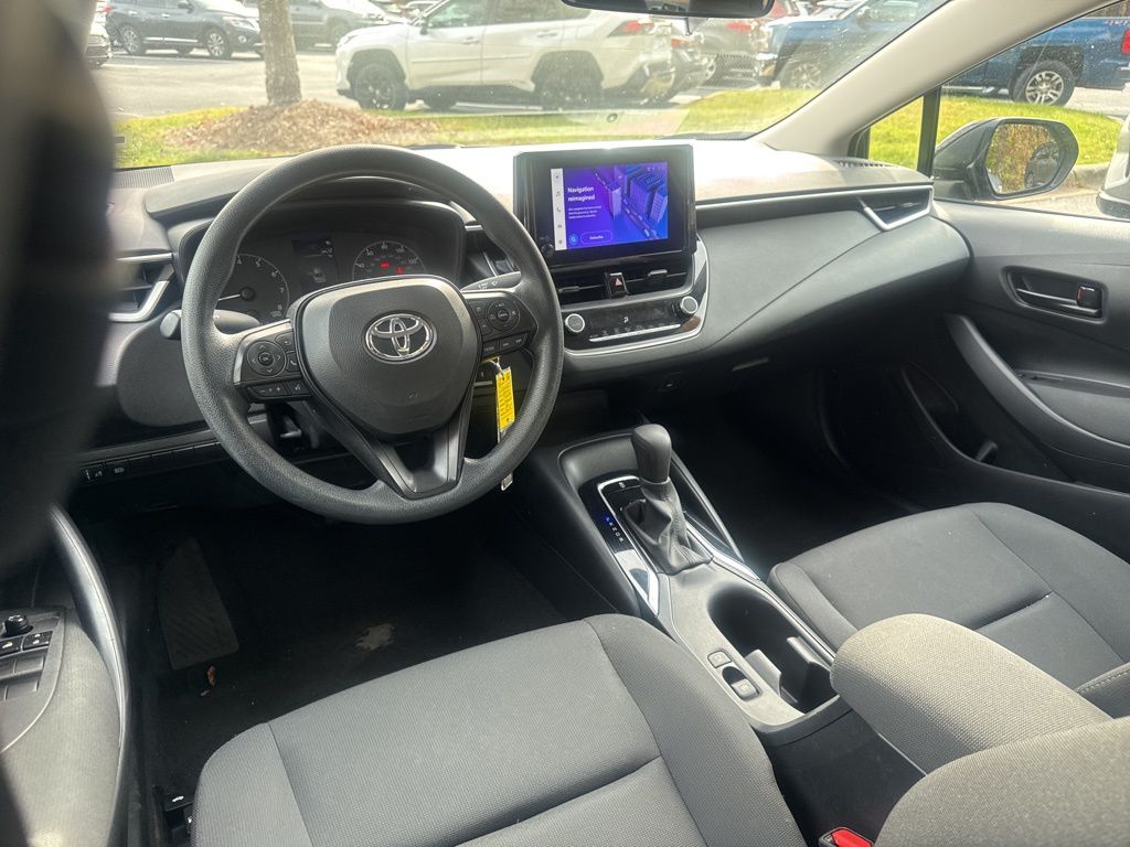 2024 Toyota Corolla LE photo 2