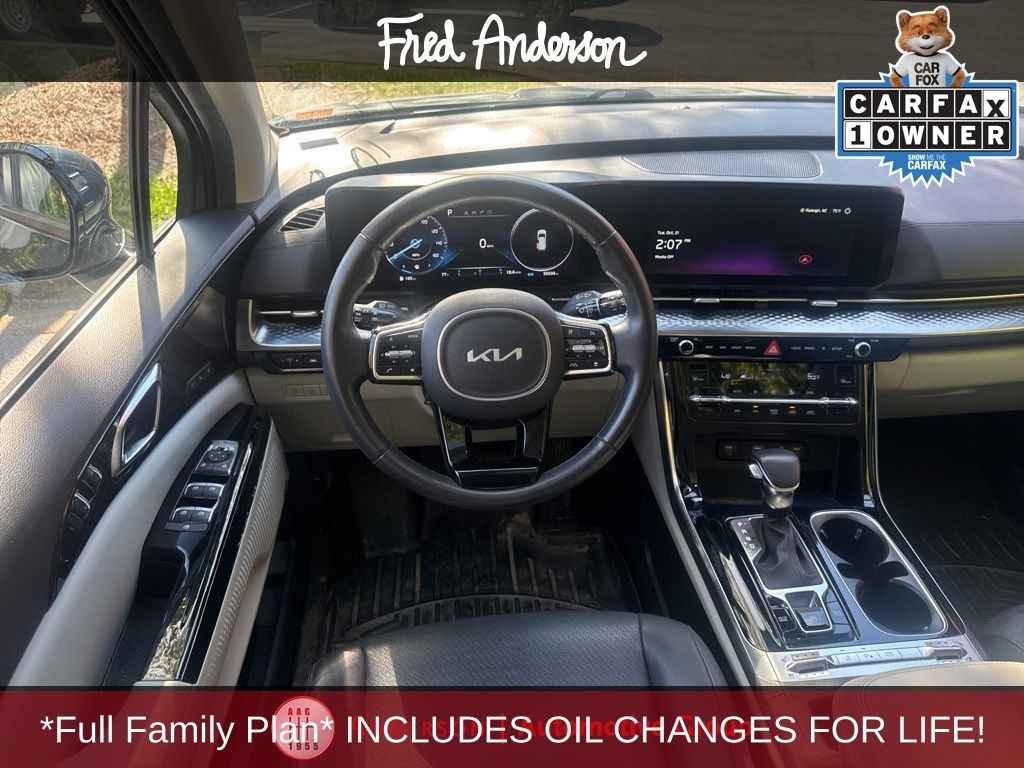 Used 2023 Kia Carnival SX Prestige Minivan/Van