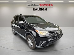 2017 Toyota RAV4 LE SUV