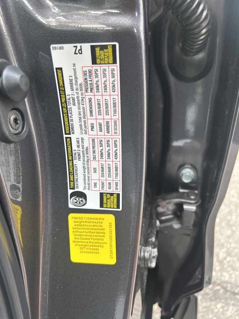 2025 Toyota RAV4 XLE photo 3