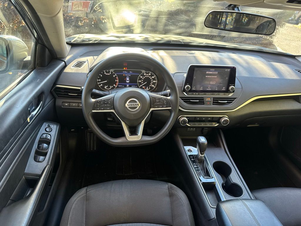 2020 Nissan Altima 2.5 S photo 2