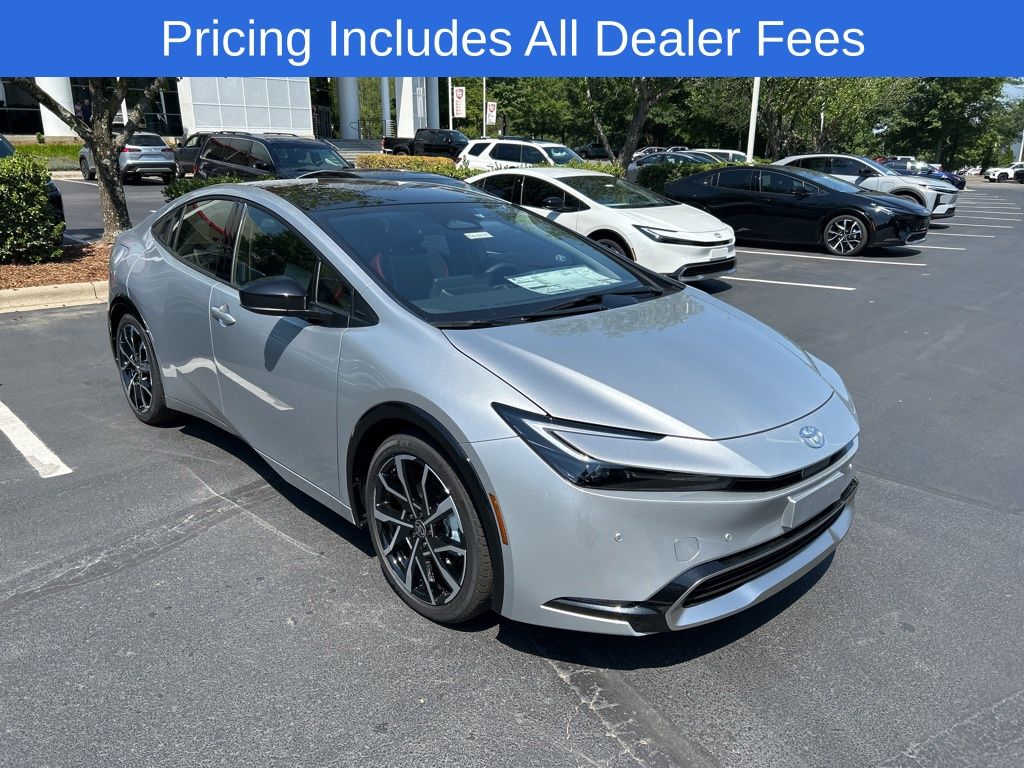 2026 Toyota Prius XSE's photo