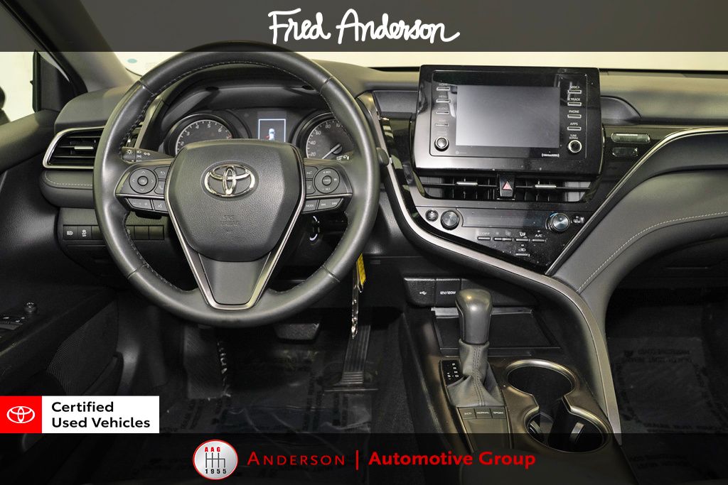 2024 Toyota Camry SE photo 2