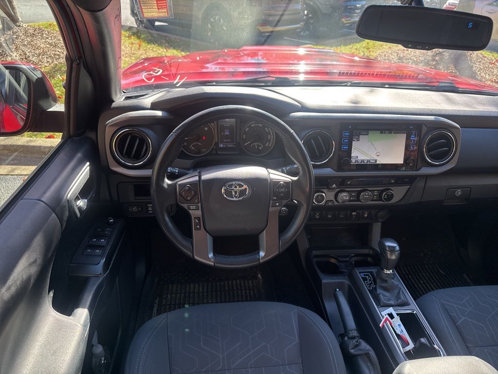 2017 Toyota Tacoma TRD Sport photo 2