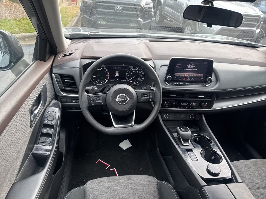 Used 2023 Nissan Rogue SV SUV