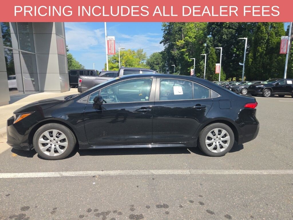 Used 2025 Toyota Corolla LE Sedan