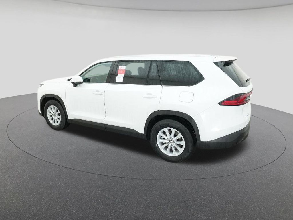 2026 Toyota Highlander Hybrid XLE photo 4