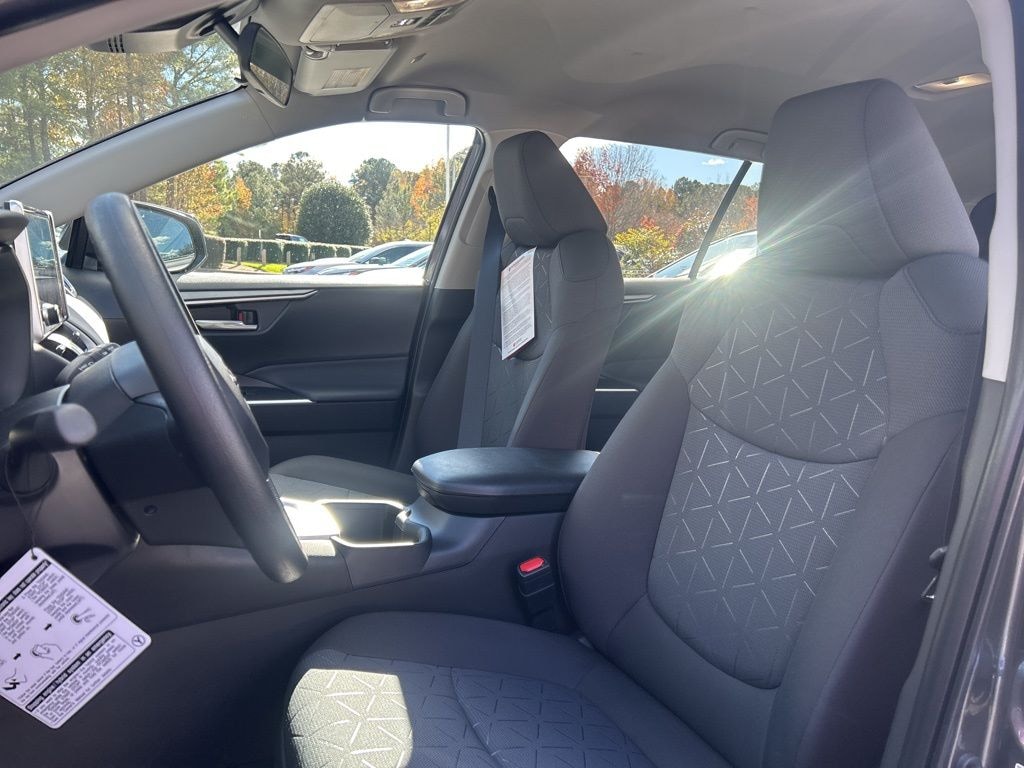 New 2025 Toyota RAV4 XLE SUV