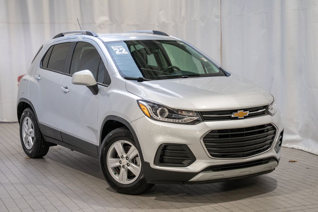 2022 Chevrolet Trax LT's photo