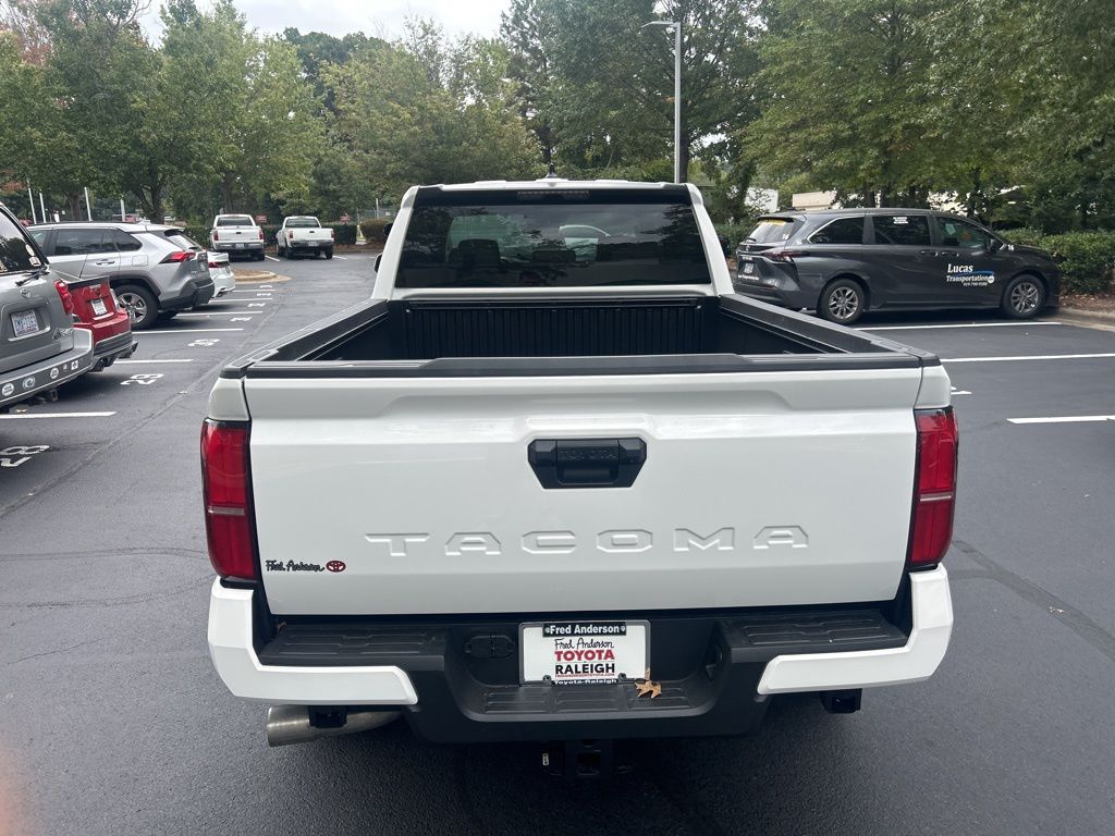 2025 Toyota Tacoma SR5 photo 4