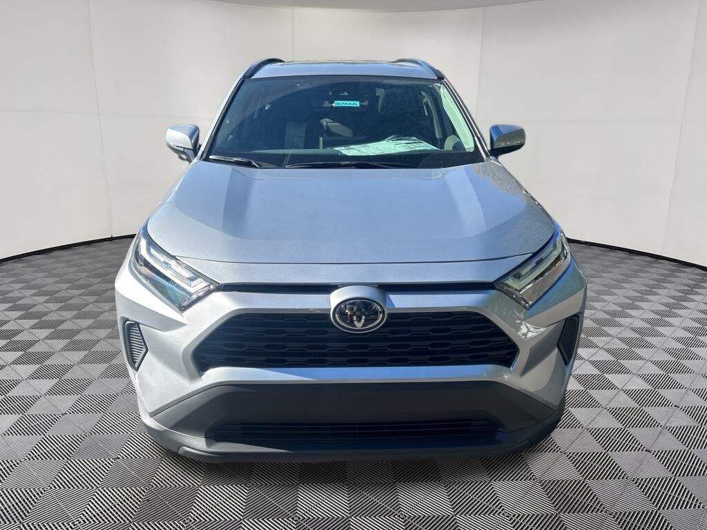New 2025 Toyota RAV4 Hybrid XLE SUV