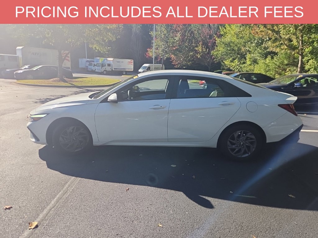 Used 2024 Hyundai Elantra SEL Sedan
