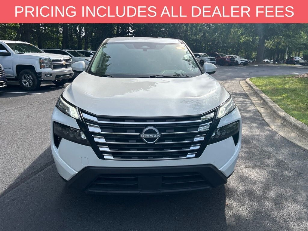 Used 2025 Nissan Rogue SV SUV