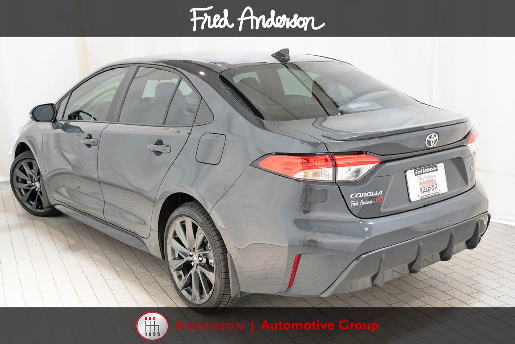 2025 Toyota Corolla SE photo 4